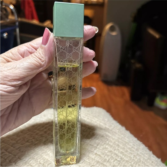 Gucci Envy Me 2 50ml EDT Spray.  Check Level.  Gorgeous! - Picture 2 of 6